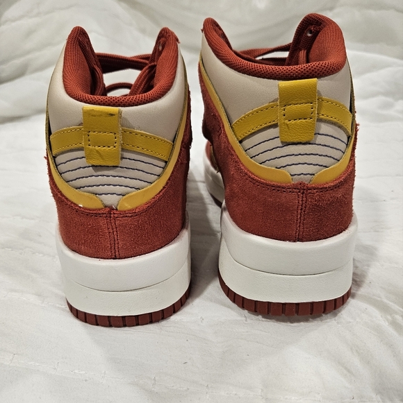 NIKE Dunk High Up 'Cinnabar' - Picture 5 of 9